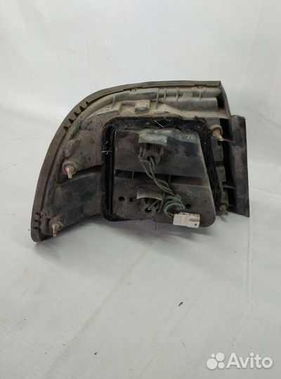 Фонарь правый Nissan Cefiro A32