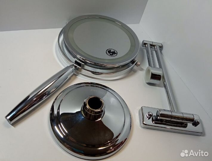 Косметическое зеркало Medisana CM 845