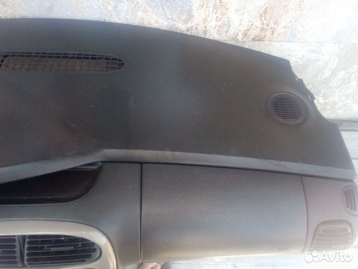 Торпедо Dodge Neon 2, 2004г