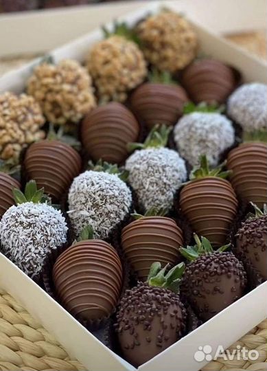 Клубника в шоколаде в наличии