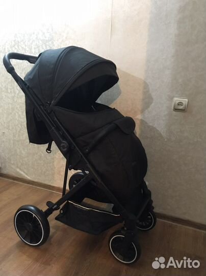 Коляска новая с перекидной ручкой Indigo