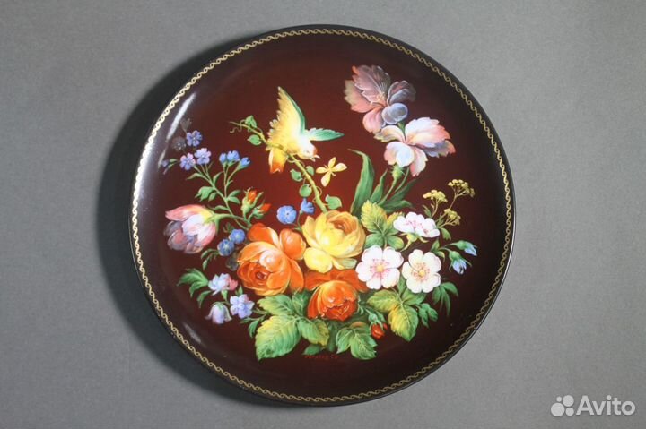 Декоративная тарелка марки 