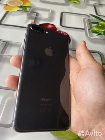 Продам iPhone 8 Plus, 64 g