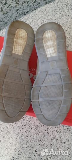 Кроссовки женские 35 размер белые