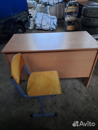 Парта со стулом