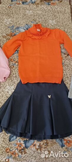 Пакет одежды на девочку в школу