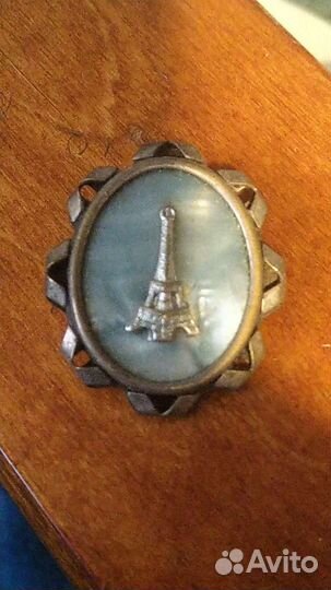 Винтажный значок Эльфелева башня