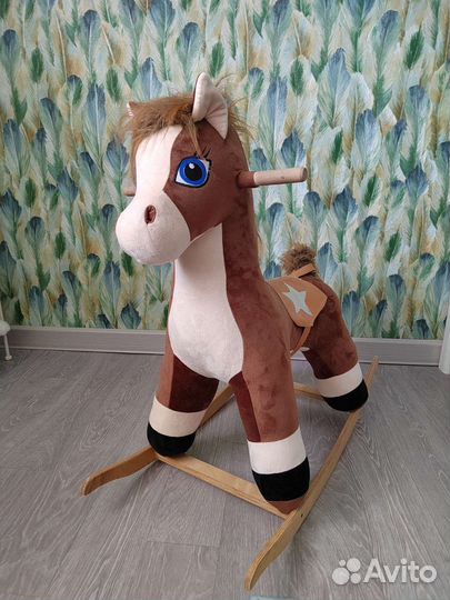 Лошадь качалка