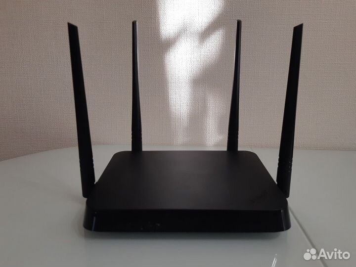 Роутер D-Link DIR-825