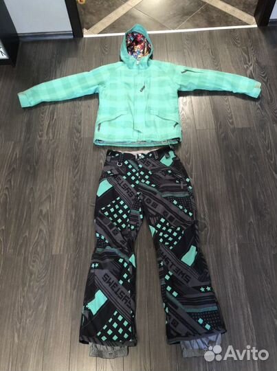 Женский горнолыжный костюм nugget