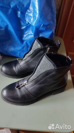 Ботинки женские р. 38