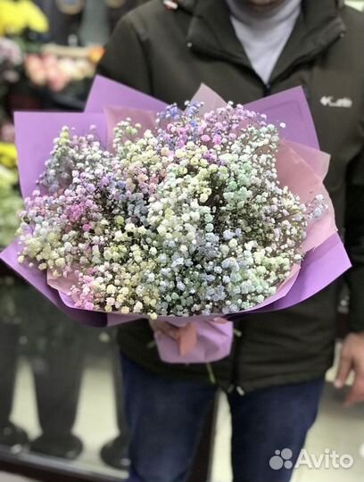 Букет с гипсофилой с доставкой