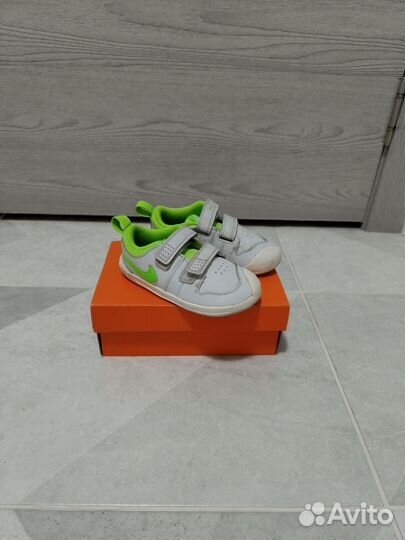 Nike pico 5 детские кроссовки