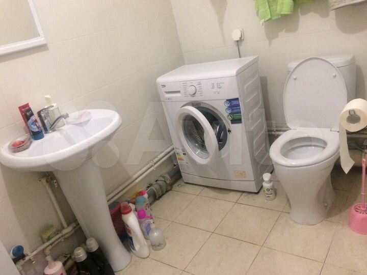 Комната 22 м² в 4-к., 2/25 эт.