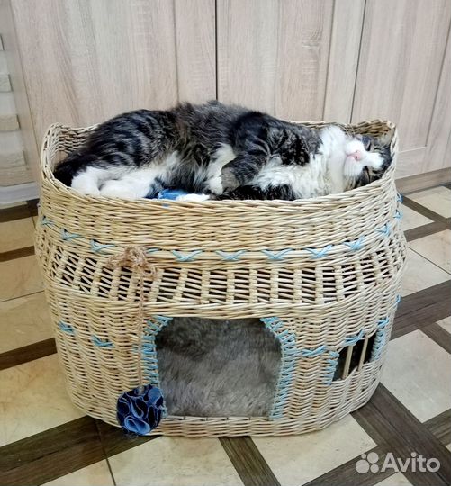 Лежанка домик для кошки двухэтажный плетеный