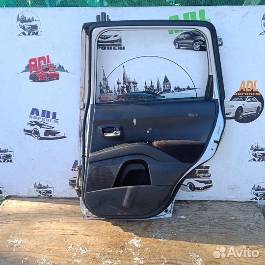 Дверь задняя правая Citroen C-Crosser 2007-2012