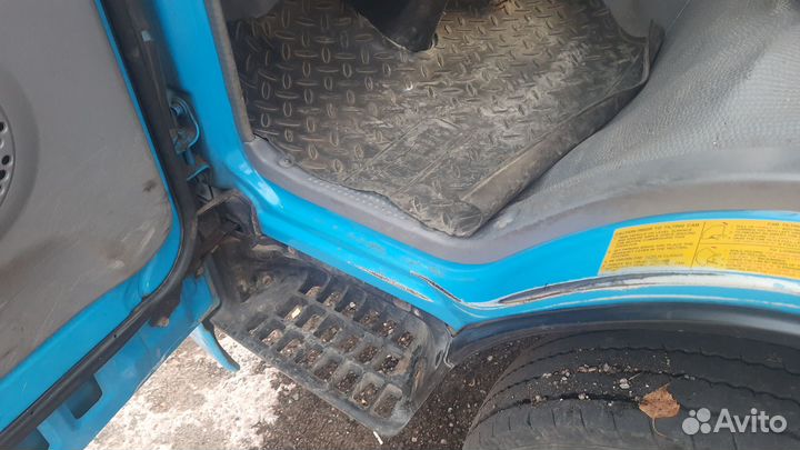 Isuzu Elf (N-series), 2008