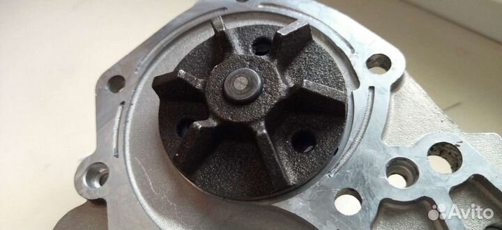 Водяная помпа Renault (Рено)