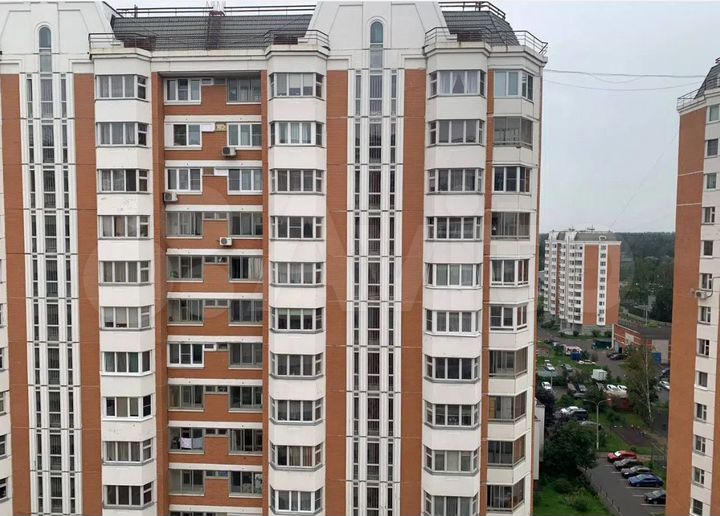 2-к. квартира, 52 м², 15/17 эт.