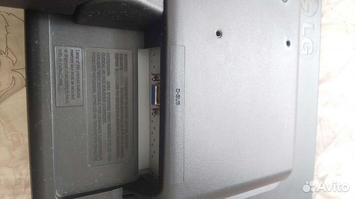 Монитор LG flatron e 1942s