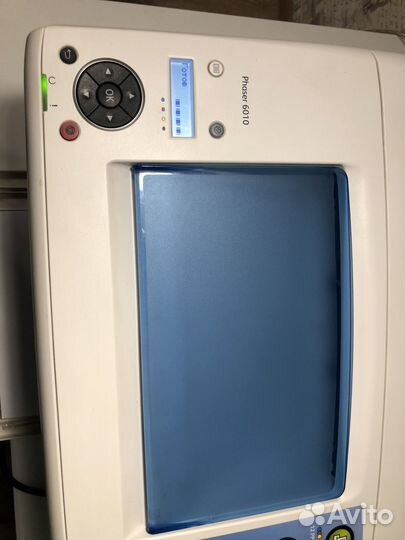 Цветной лазерный принтер Xerox Phaser 6010N