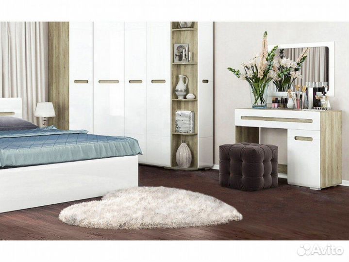 Стол туалетный