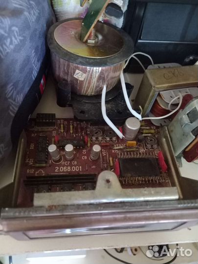 Индикатор уровня сигнала от магнитофона