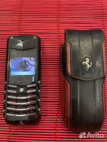 Vertu Ascent Ferrari GT Limited Edition, 6/32 ГБ