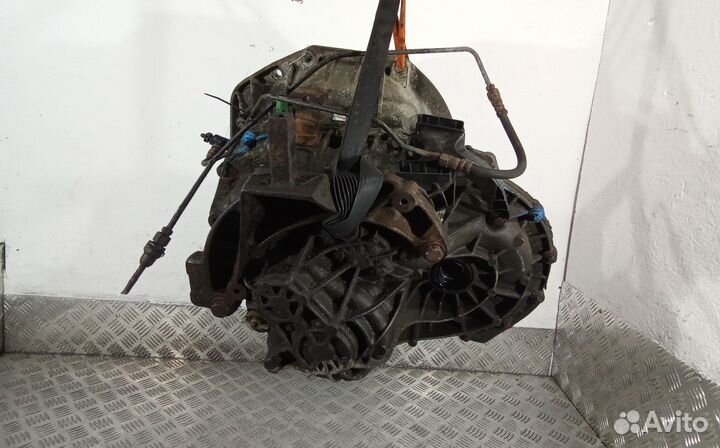 МКПП (механическая коробка переключения передач) R