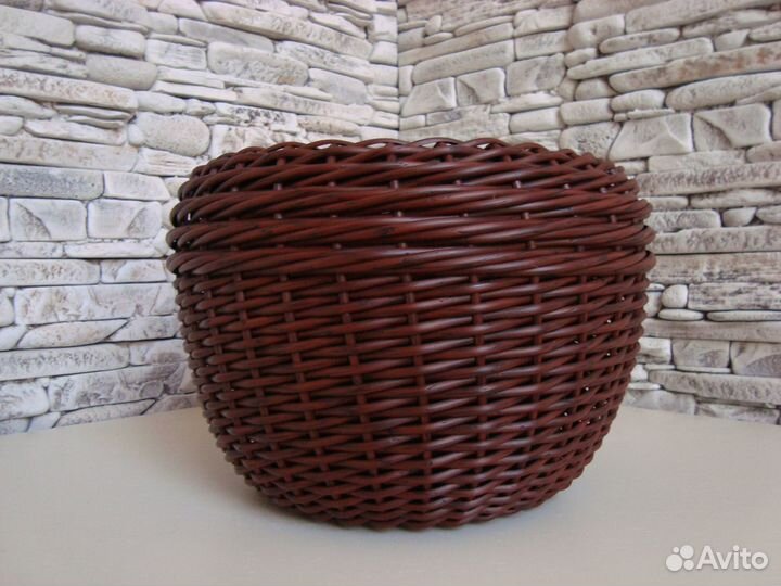 Кашпо из ротанга