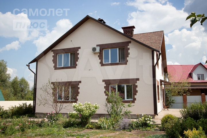 Дом 189 м² на участке 10,6 сот.