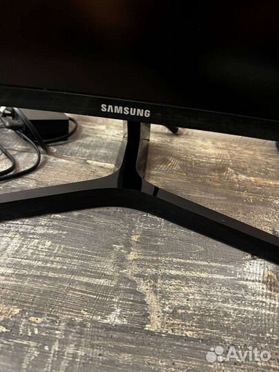 Монитор Samsung C24RG50FQI 144гц