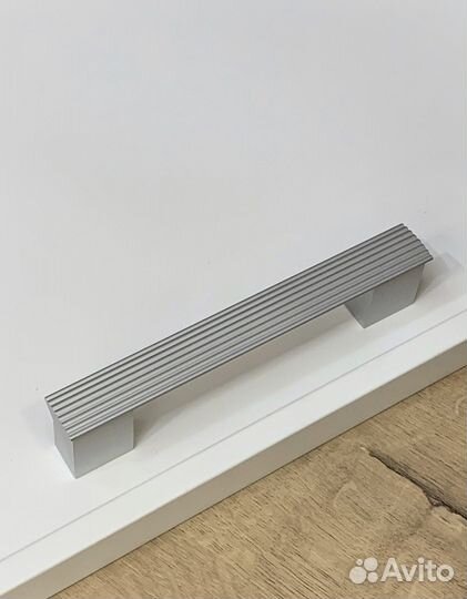 Ручки мебельные 18 см. Новые. 20 штук