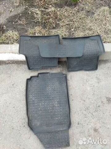 Автомобильные коврики резиновые