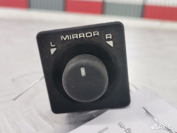 Кнопка (выключатель) Land Rover Discovery 2 2004