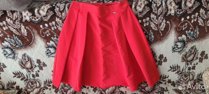 Юбка колокольчик, красная,новая