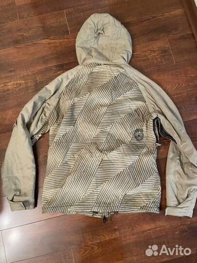 Сноубордическая куртка Nitro