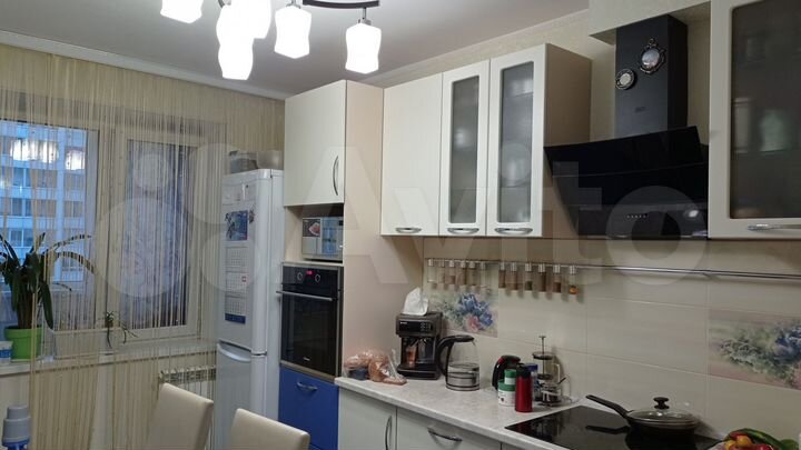 2-к. квартира, 60 м², 6/10 эт.