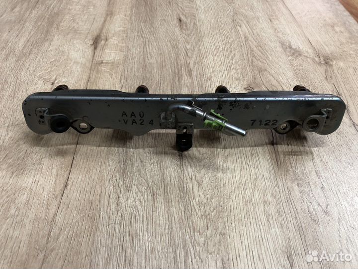 Рампа с форсунками Honda Civic 8 4d