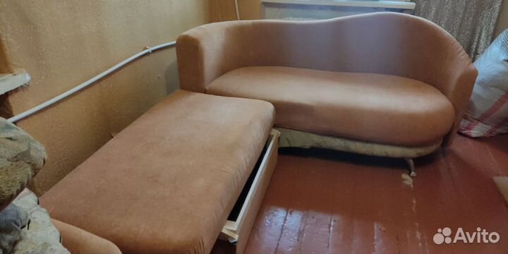 Большой угловой диван