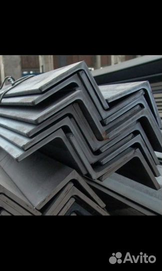 Уголок металлический 32х32х 3 мм