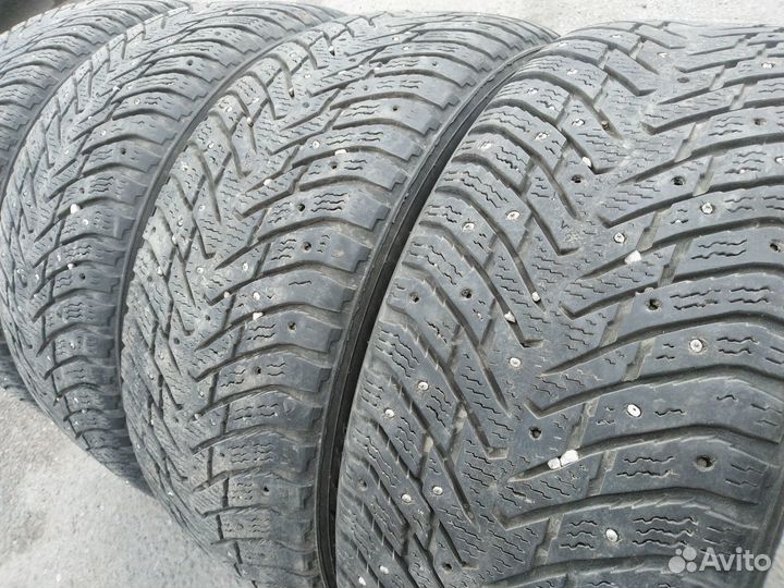 Nokian Tyres Hakkapeliitta 8 225/50 R17