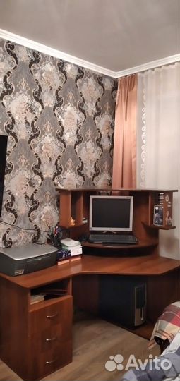 Компьютерный стол