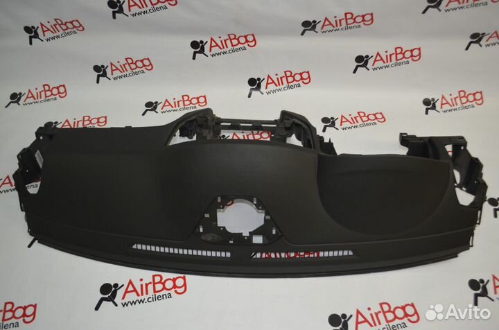 Торпедо панель приборов Mitsubishi Pajero 4