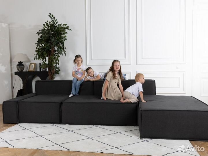 Диван прямои 4400х1700 мм