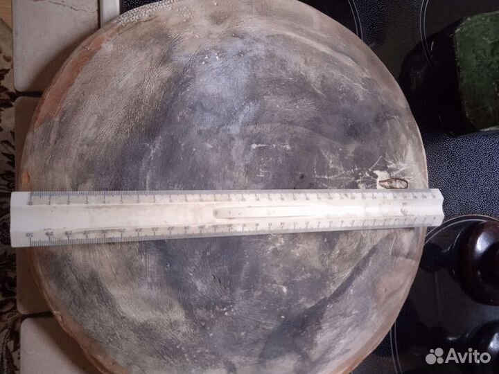 Старинная статуэтка и панно