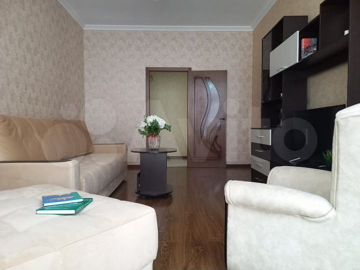 2-к. квартира, 70 м², 1/5 эт.