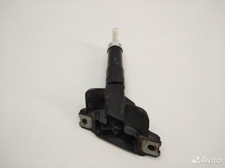 Форсунка омывателя передняя Honda Civic 4D C