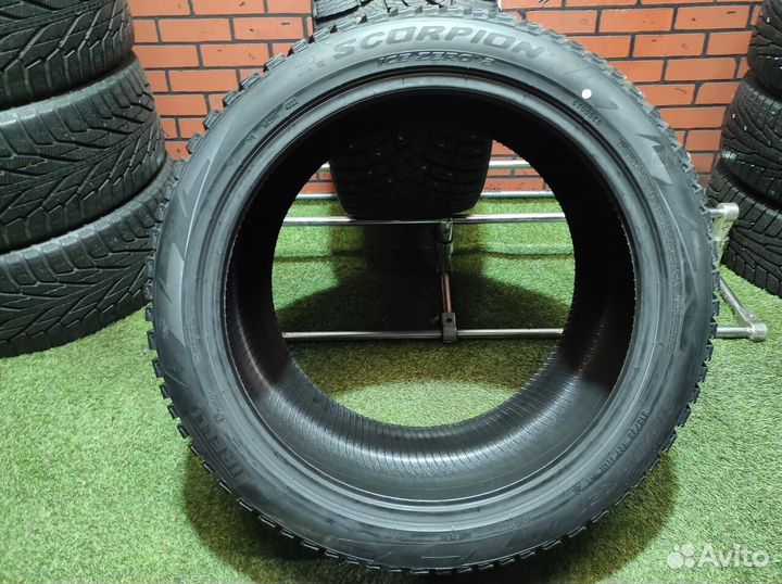 Pirelli Scorpion Ice Zero 2 315/35 R21 111H