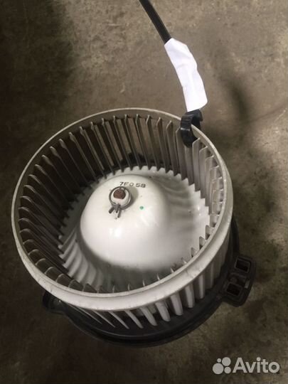 Моторчик отопителя Chevrolet Captiva C 100